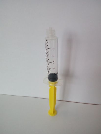 Disposable Medical Syringe with Colorful Rod gallery image 3