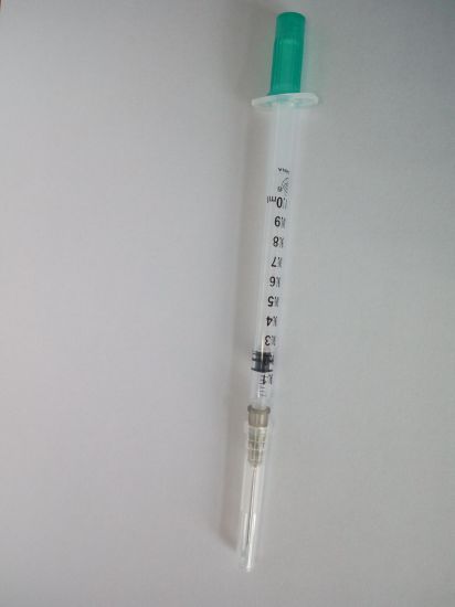 Disposable Medical Syringe with Needle gallery image 2