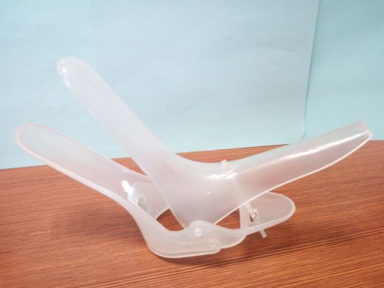 Disposable Vaginal Speculum of Different Sizes gallery image 1