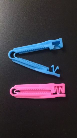 Medical Disposable Sterile Umbilical Cord Clamp with Ce gallery image 4