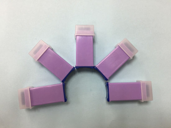 Medical Single Use Disposable Safety Sterile Blood Lancet (28G) with Ce & ISO