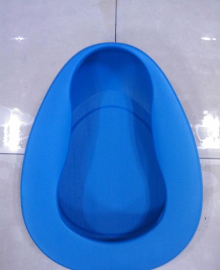 Plastic Bedpan for Hospital Use gallery image 2